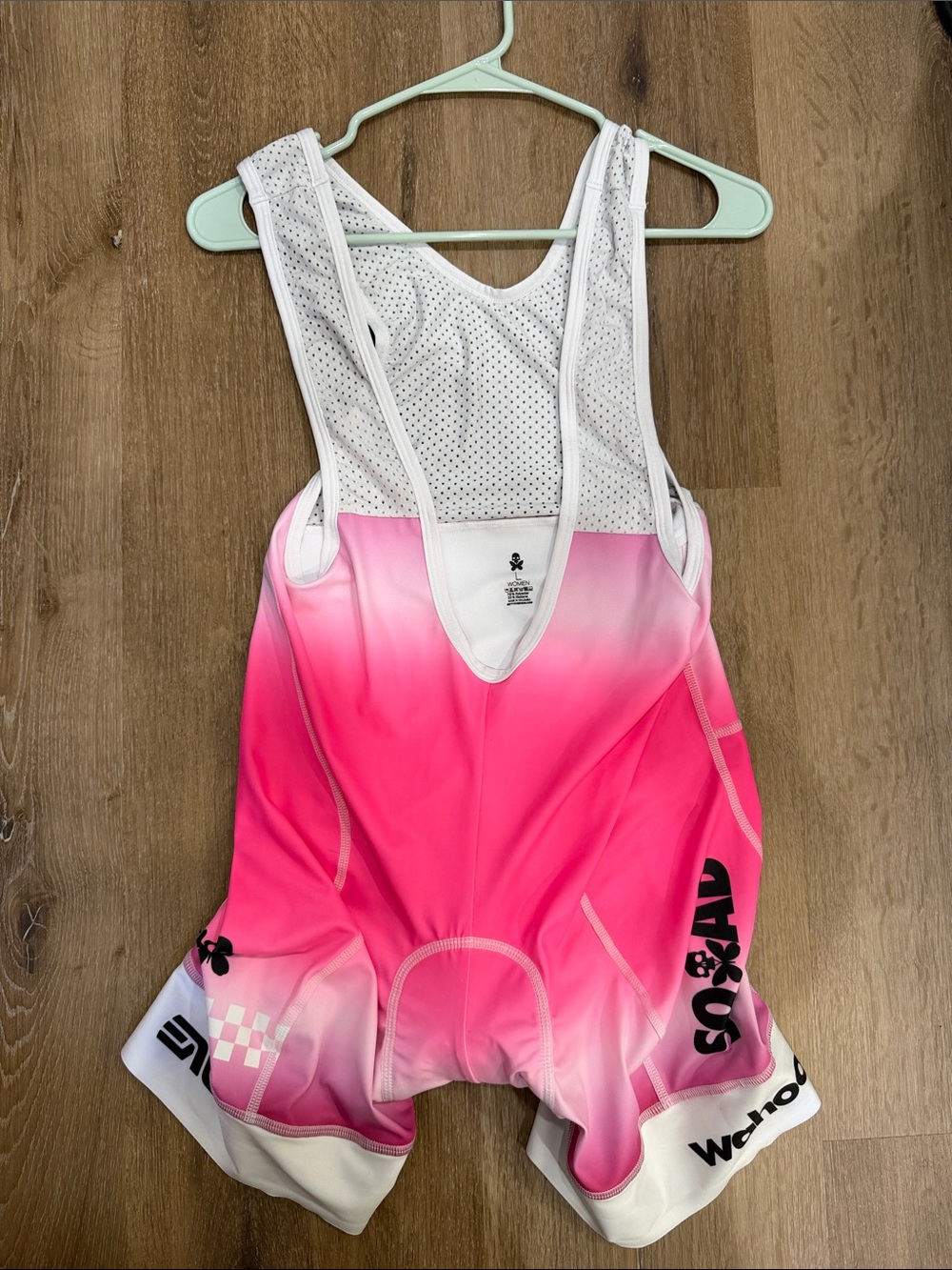 Betty Designs Squad 2024 Neon Pink Gradient Cycling Jersey & Bibs | Large - Picture 6 of 10